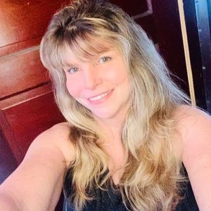 Meet your Posher, Renee